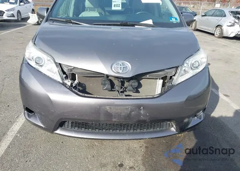 2017 Toyota Sienna Xle 7 Passenger z USA, uszkodzony, nr VIN 5TDDZ3DC0HS186287